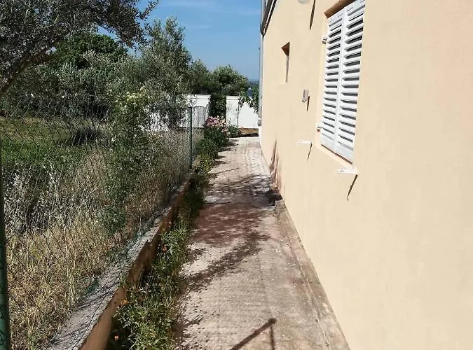 With Parking Space Tkon, Pasman - 5827 Tkon