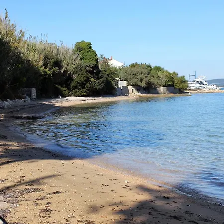 With Parking Space Tkon, Pasman - 5827 Appartement